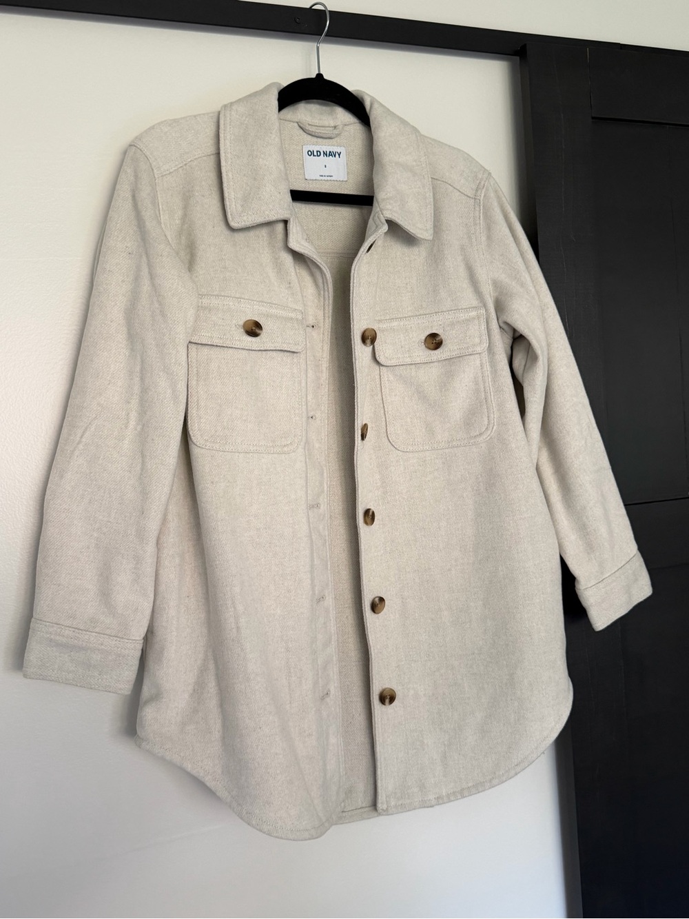 Old Navy Cream Utility Shacket with Front Flap Pockets